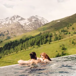 Hotel Schoene Aussicht, Sölden